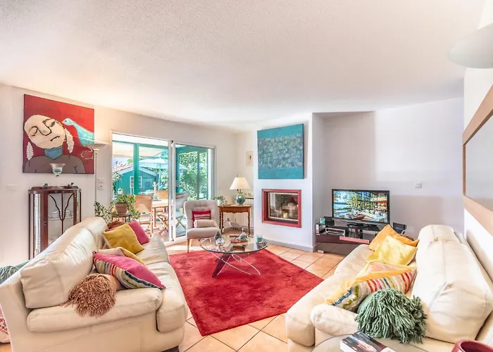 Entre Et Verdure - Deux Hebergements De Charme A Biarritz